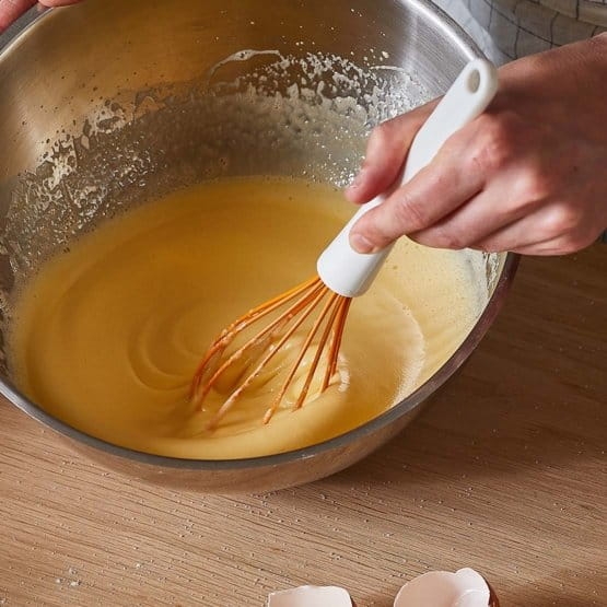 TRZEPACZKA Z SILIKONOWYMI KOŃCÓWKAMI FISKARS-40967