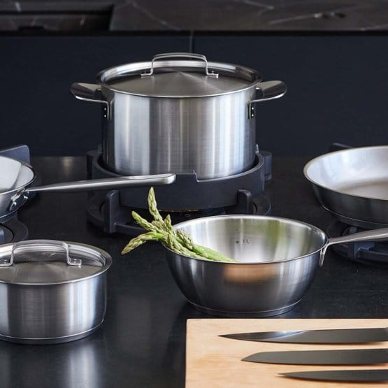 GARNEK Z POKRYWĄ 5L ALL STEEL FISKARS-41068