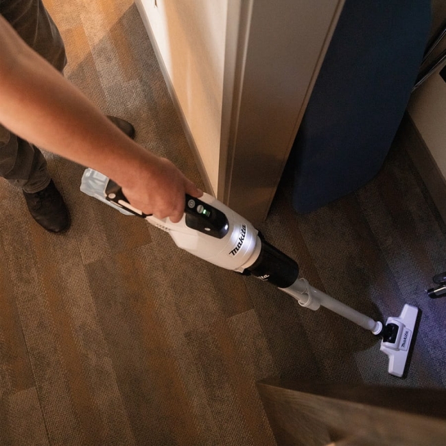 MAKITA ODKURZACZ AKUMULATOROWY 40Vmax BEZ AKU.-37657