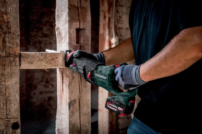 METABO PIŁA SZABLASTA AKU. 18V SSEP 18 LT BEZ AKU.-42935