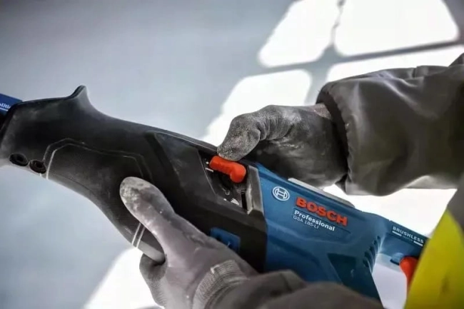 BOSCH URZĄDZENIE WIELOFUNKCYJNE GOP 185-LI-36323