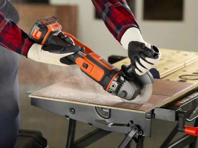 B&D SZLIFIERKA KĄT.125 18V BEZ AKU BCG720N-39017