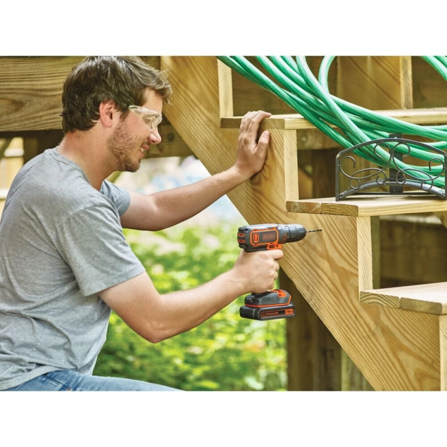 B&D WIERTARKO-WKRĘTARKA 18V 2X1,5Ah BDCDC18KB-37820