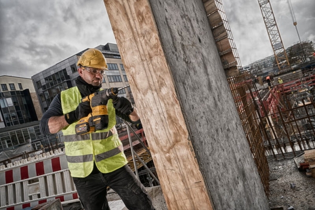 DEWALT MŁOTOWIERTARKA  AKUM.54V 9,0Ah FLEX VOLT-39104