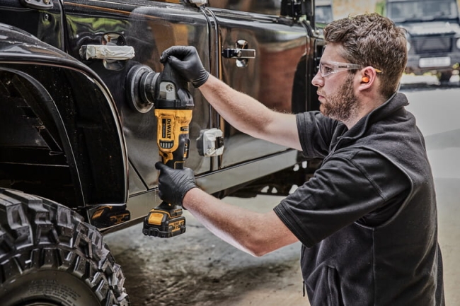 DEWALT POLERKA 18V ROTACYJNO MIMOŚRODOWA BEZ AKU-42695