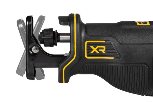 DEWALT PIŁA SZABLASTA AKU. 18V XR BEZ AKU-37298