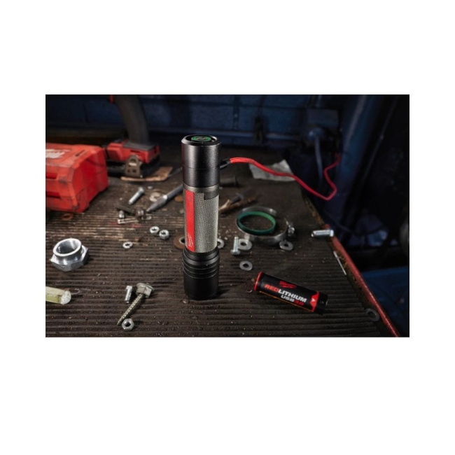 latarka-akumulatorowa-milwaukee-4933479637 (4).jpg