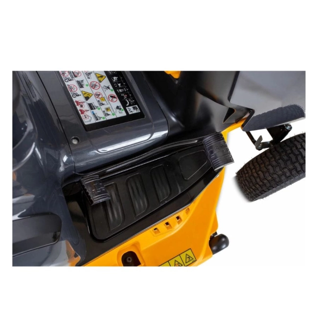 Traktorek-ogrodowy-LT3-R102-Cub-Cadet-13AJR1CJ603
