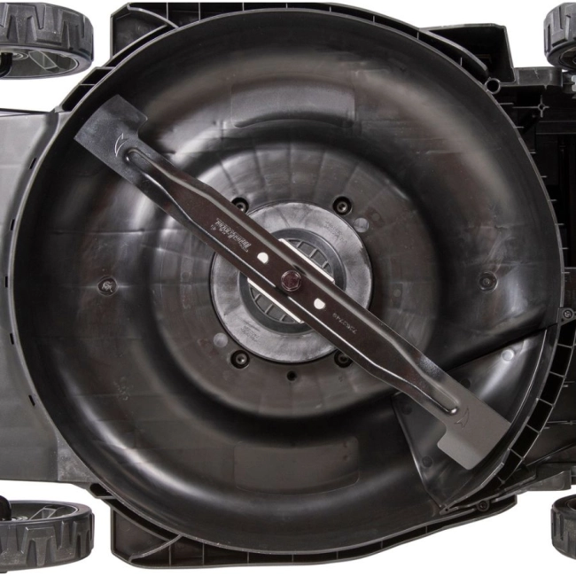 kosiarka-akumulatorowa-Makita-DLM538CT2.jpg