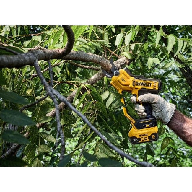 sekator-akumulatorowy-18v-Dewalt-DCMPP568P1-QW.jpg