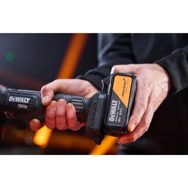 szlifierka-katowa-McLaren-Dewalt-DCG45MP2T-QW.jpg