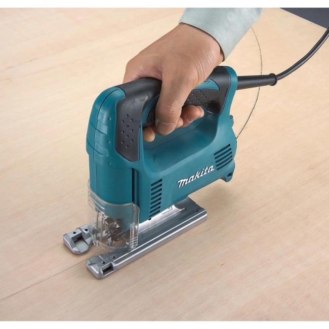 wyrzynarka-elektryczna-450w-Makita-4326.jpg