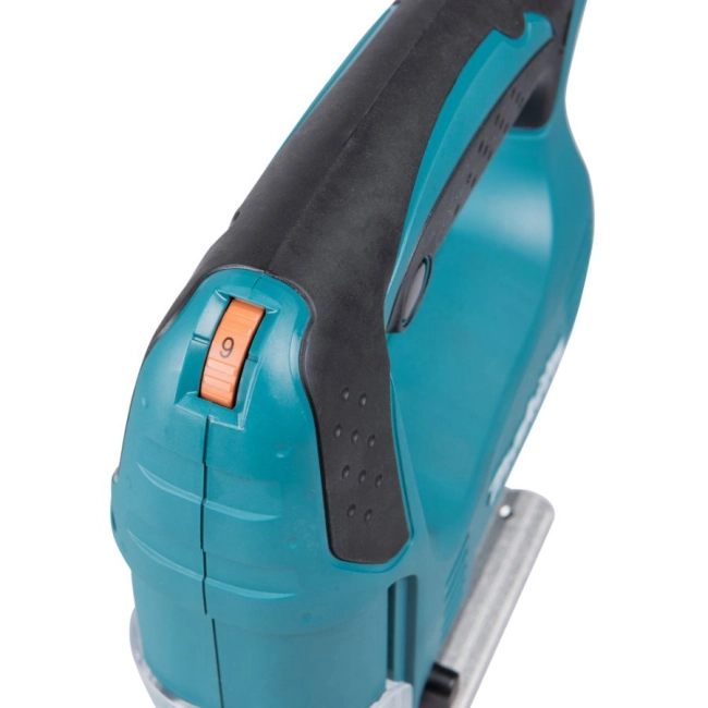 wyrzynarka-elektryczna-Makita-4329.jpg