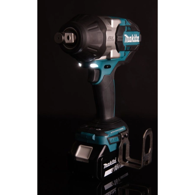 klucz-udarowy-3/4-makita-DTW1001RTJ.jpg