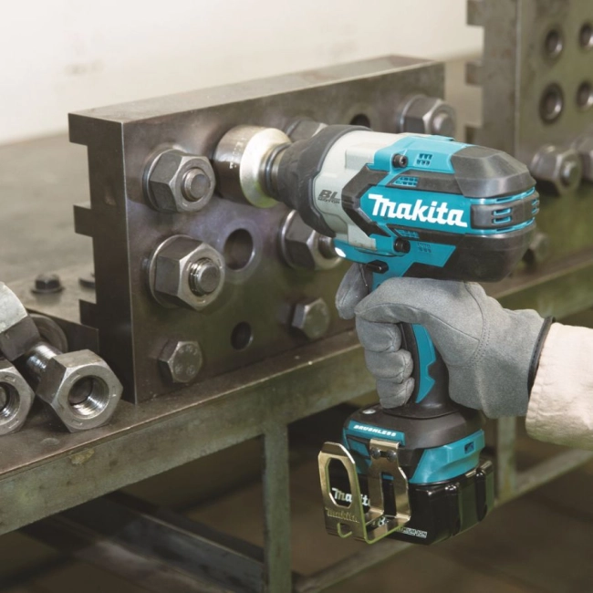 klucz-udarowy-3/4-makita-DTW1001RTJ.jpg