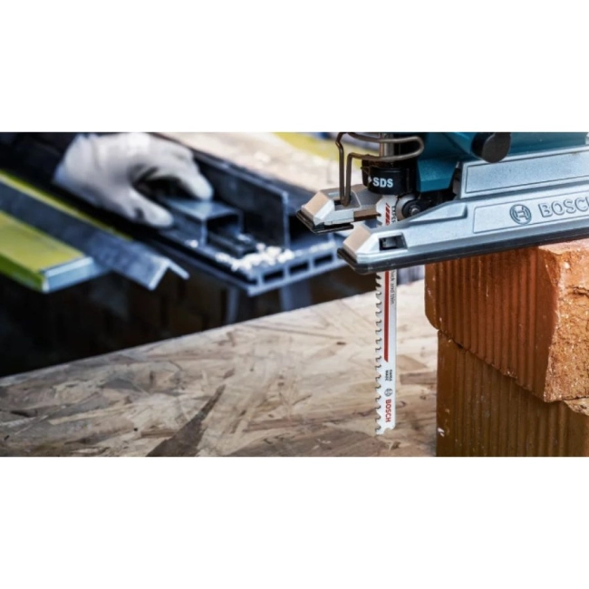 brzeszczot-multi-material-132mm-Bosch-T367XHM.jpg