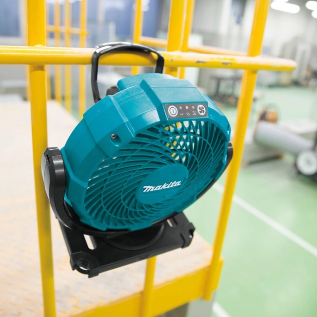 wentylator-akumulatorowy-Makita-CF100DZ.jpg