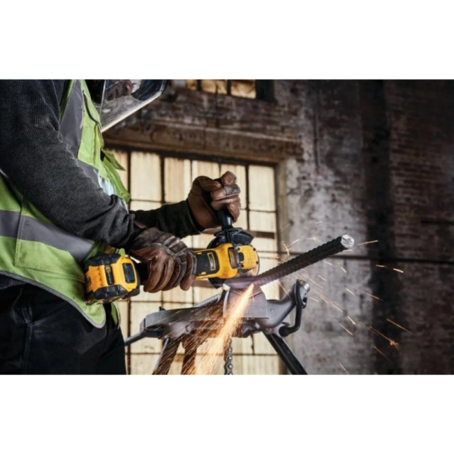 szlifierka-katowa-DeWalt-DCG409VSX1T-QW.jpg
