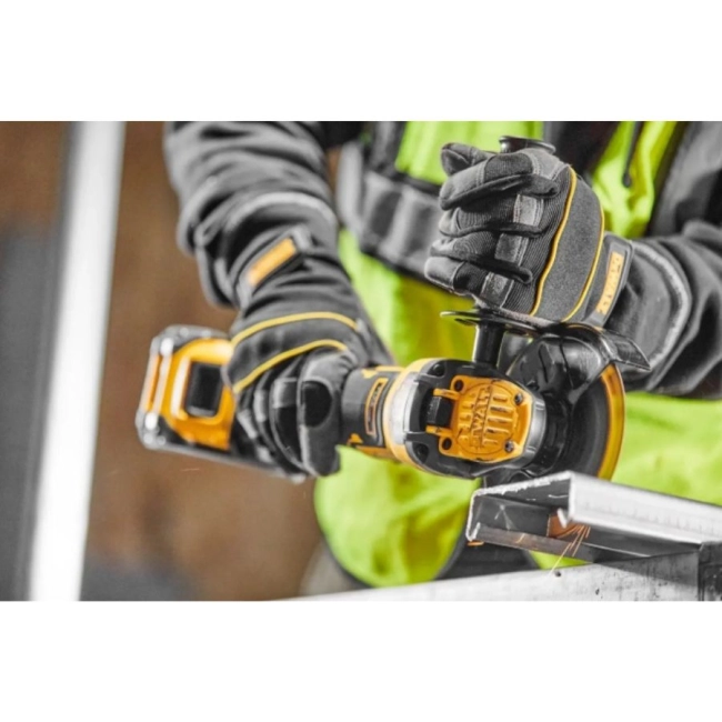szlifierka-katowa-DeWalt-DCG409VSX1T-QW.jpg