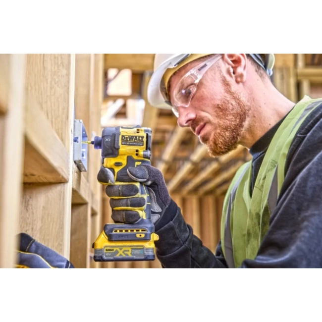 zakretarka-udarowa-akumulatorowa-DeWALT-DCF870N