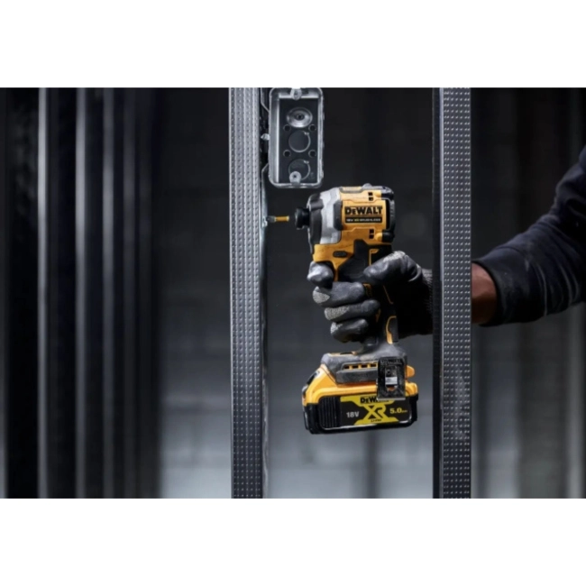 zakretarka-udarowa-akumulatorowa-DeWALT-DCF887NT