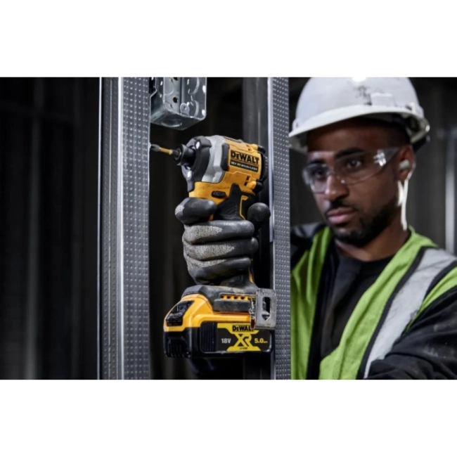 zakretarka-udarowa-akumulatorowa-DeWALT-DCF887NT